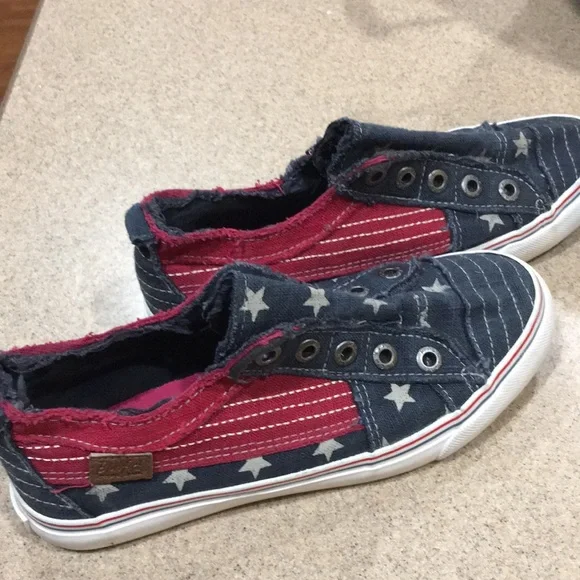 Blowfish Shoes Cute Red White And Blue Size 75 Blowfish Slip
